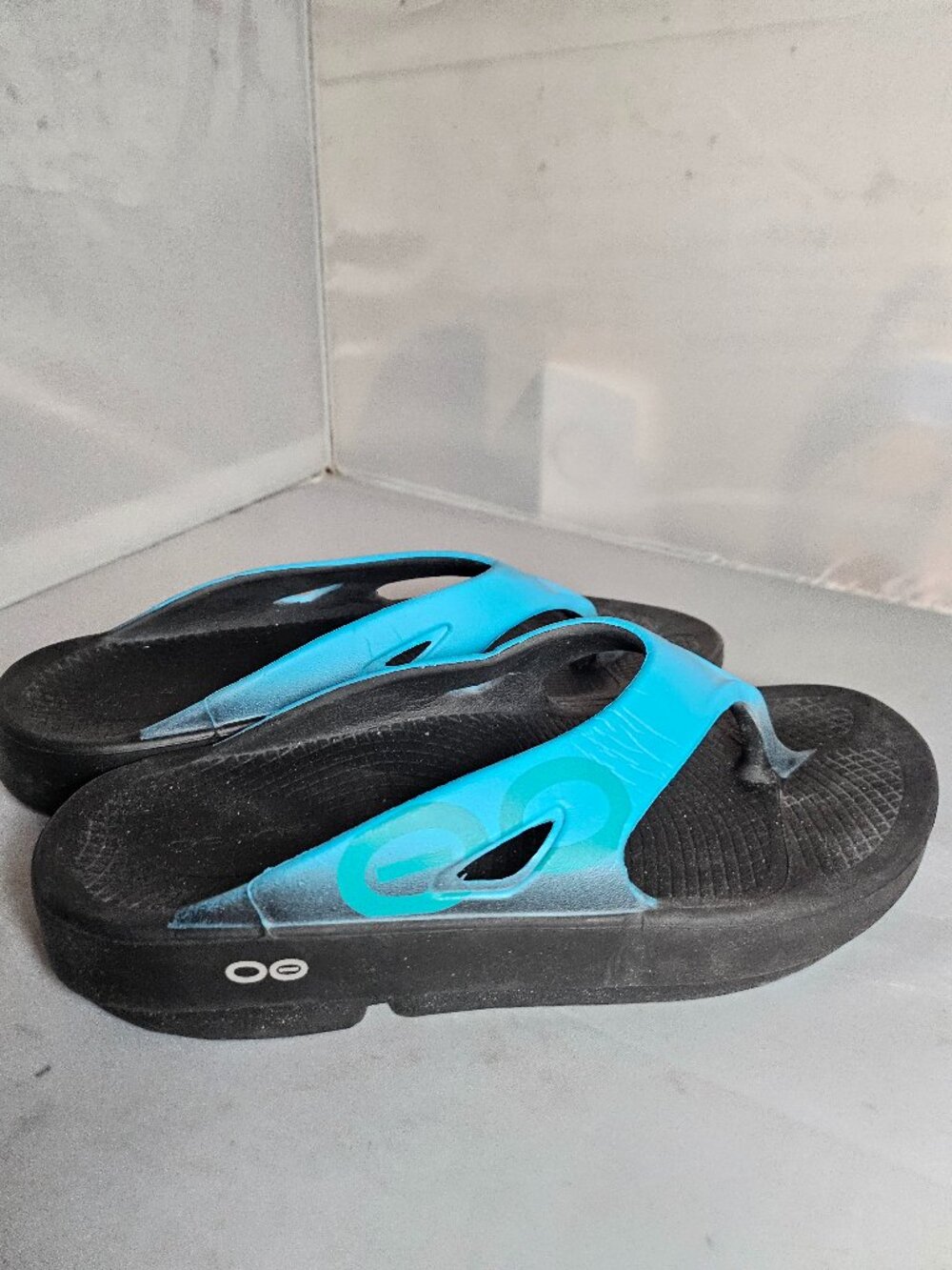 Oofos Sport Thong - Black/Aqua‎ Womens Flip Flops Size 7